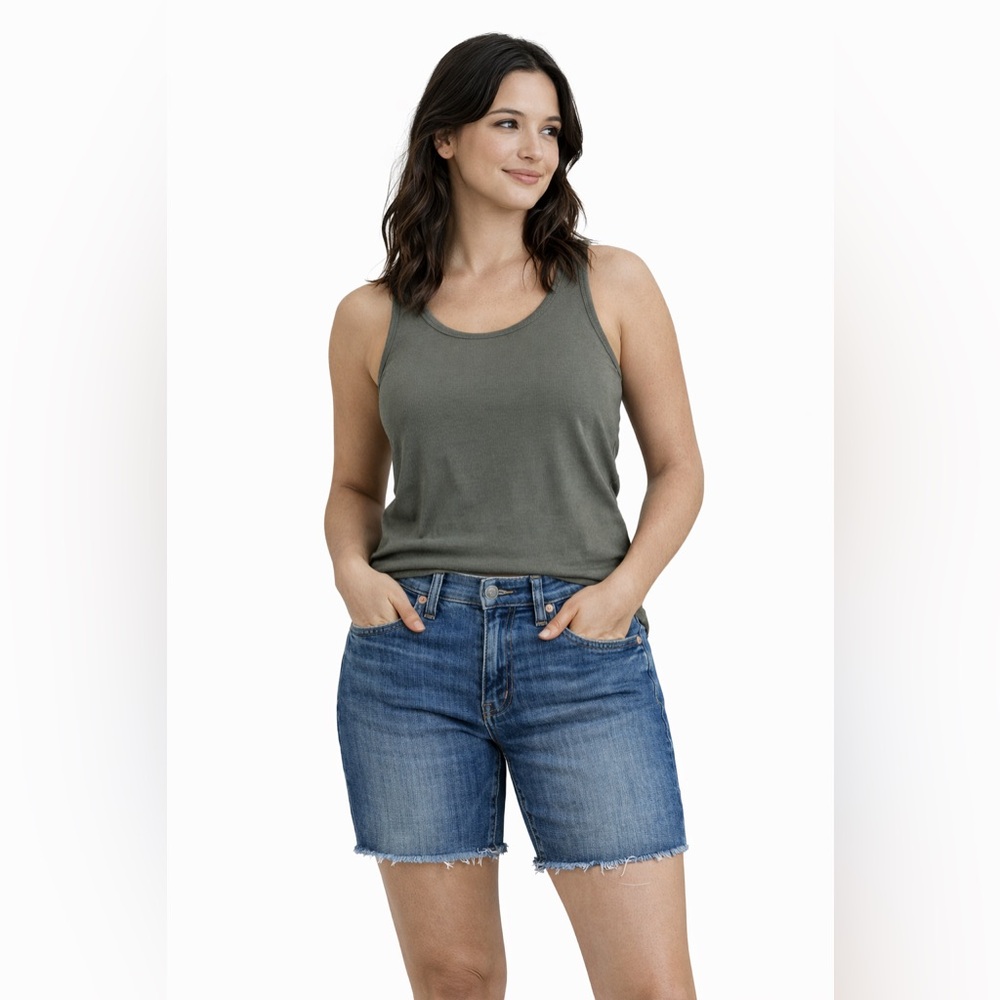 Loft Curvy‎ Cut Shorts